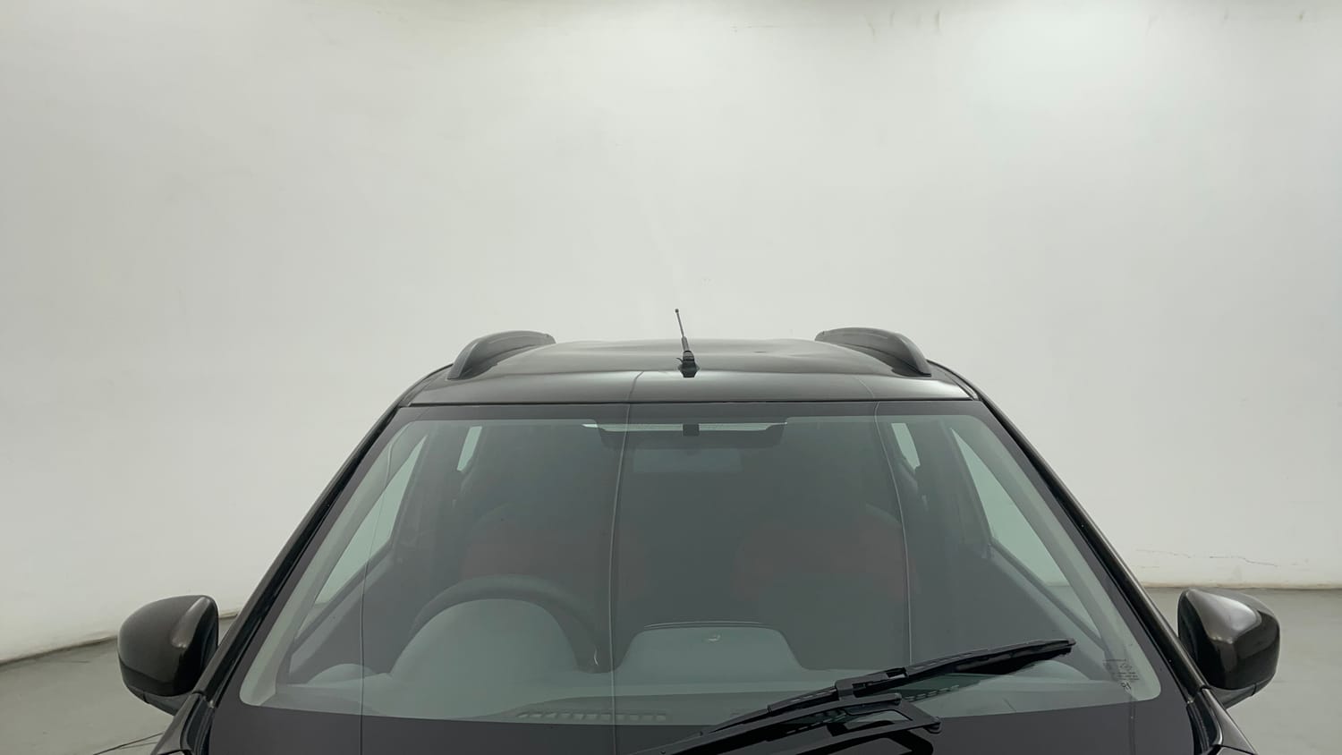 Used 2017 Renault Kwid RXT (O) 1.0 SCE Edition Petrol Manual exterior FRONT WINDSHIELD VIEW