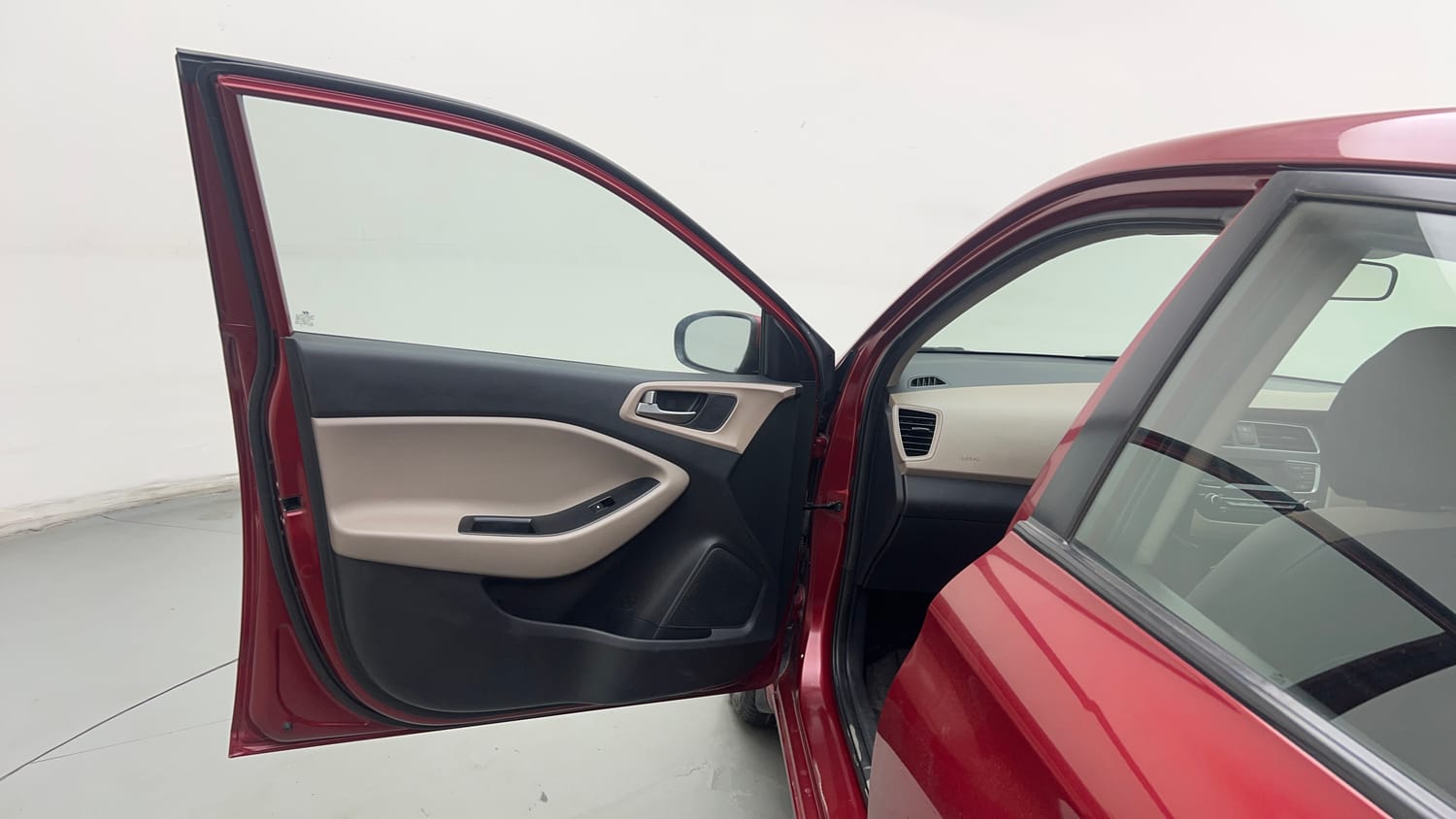 Used 2018 Hyundai Elite i20 Magna Executive 1.2 Petrol Manual interior LEFT FRONT DOOR OPEN VIEW