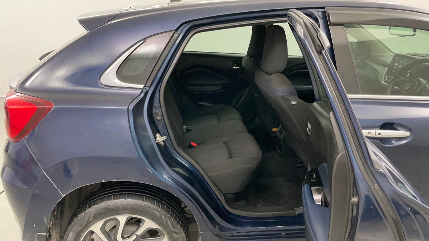 Used 2022 Maruti Suzuki Baleno Alpha AGS Petrol Automatic interior RIGHT SIDE REAR DOOR CABIN VIEW
