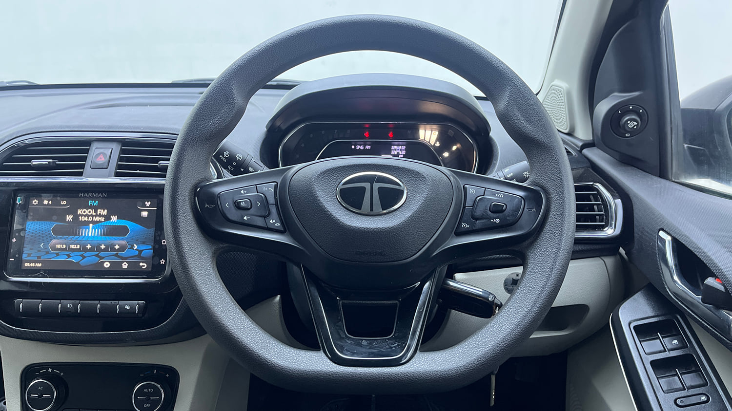 Used 2024 Tata Tiago XZA Plus Petrol Automatic interior STEERING VIEW