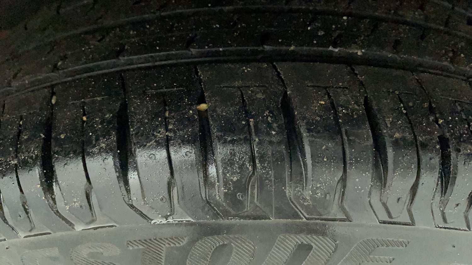 Used 2022 Maruti Suzuki Swift ZXi AMT Petrol Automatic tyres LEFT REAR TYRE TREAD VIEW