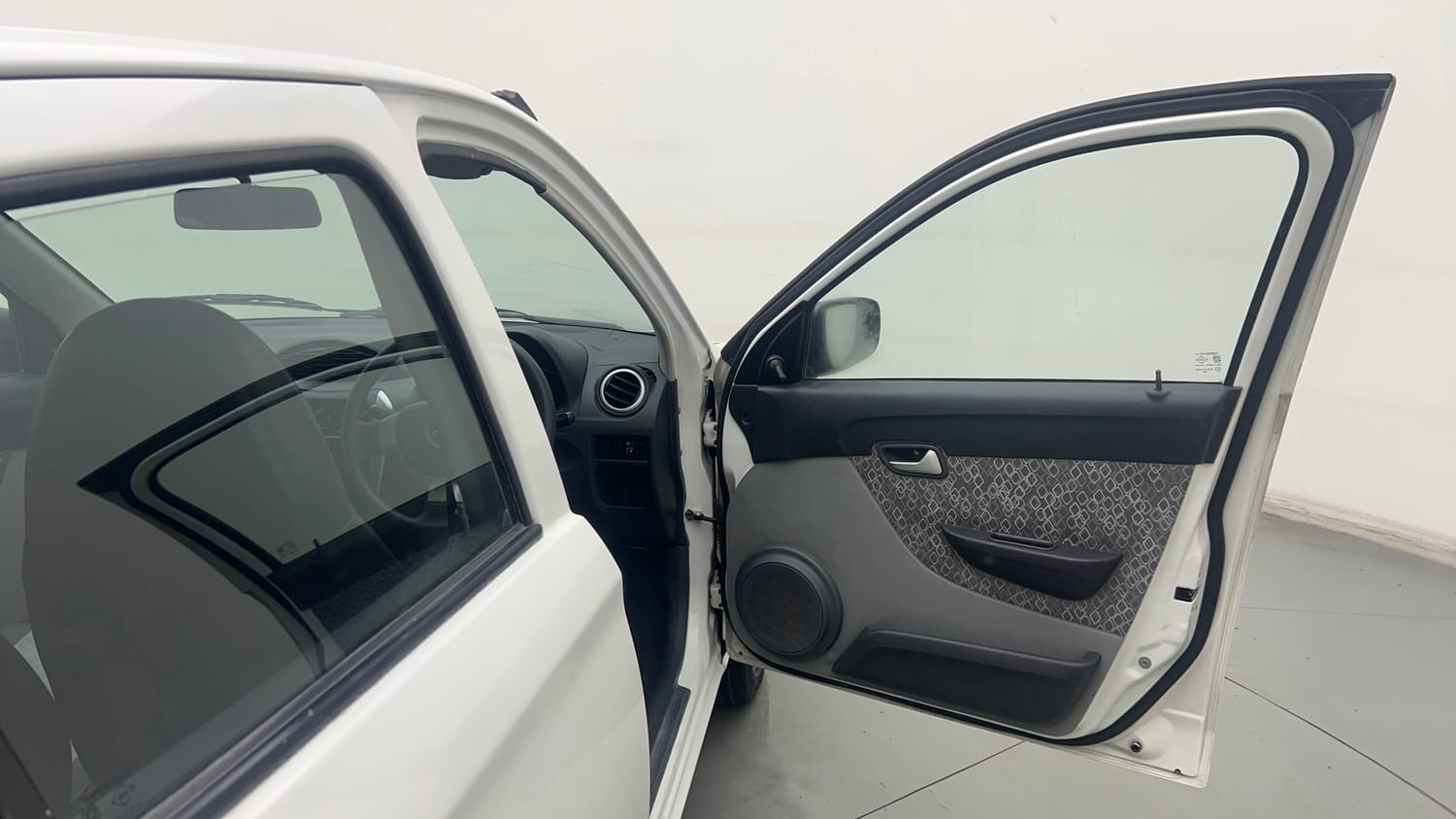 Used 2016 Maruti Suzuki Alto 800 LXi Petrol Manual interior RIGHT FRONT DOOR OPEN VIEW
