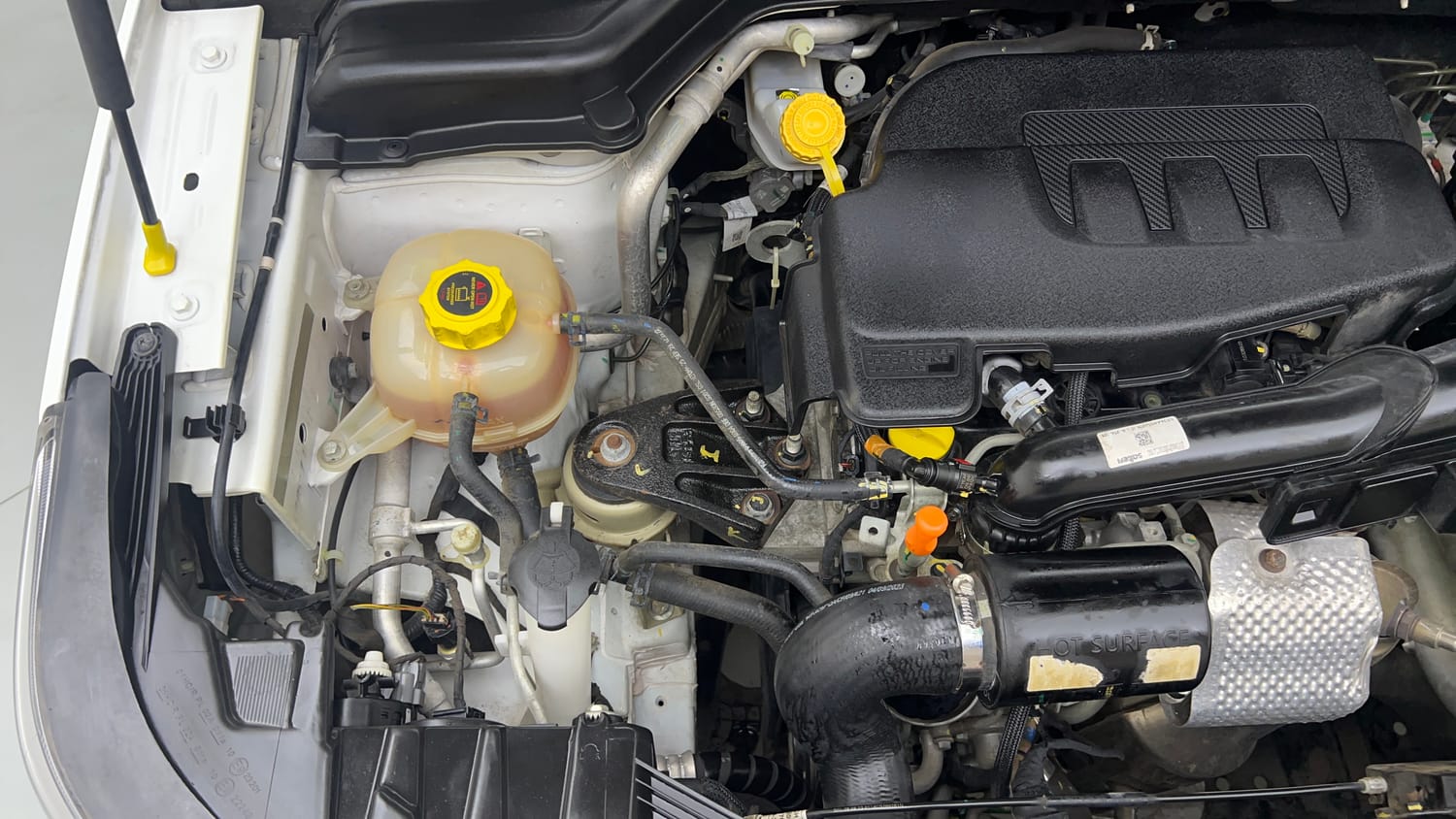 Used 2023 Mahindra XUV 300 W6 1.2 Petrol Petrol Manual engine ENGINE RIGHT SIDE VIEW