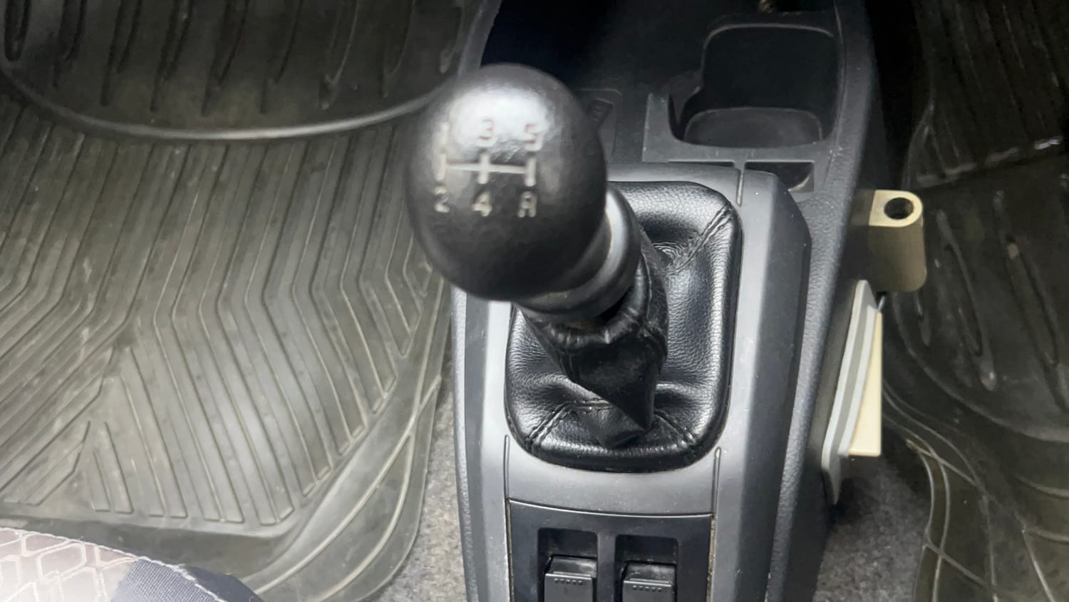 Used 2016 Maruti Suzuki Alto 800 LXi Petrol Manual interior GEAR  KNOB VIEW