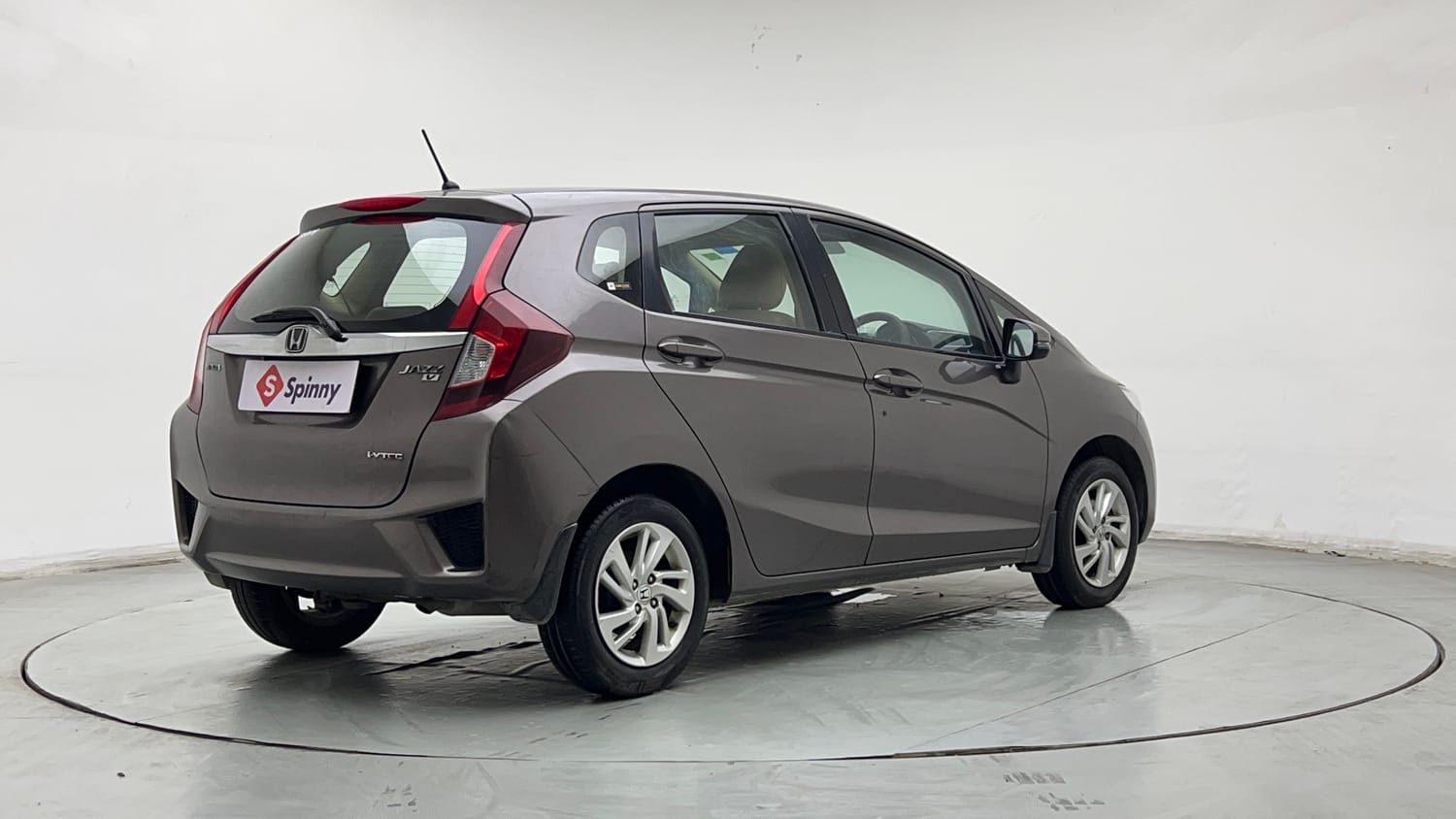 2015 Honda Jazz V Petrol-4