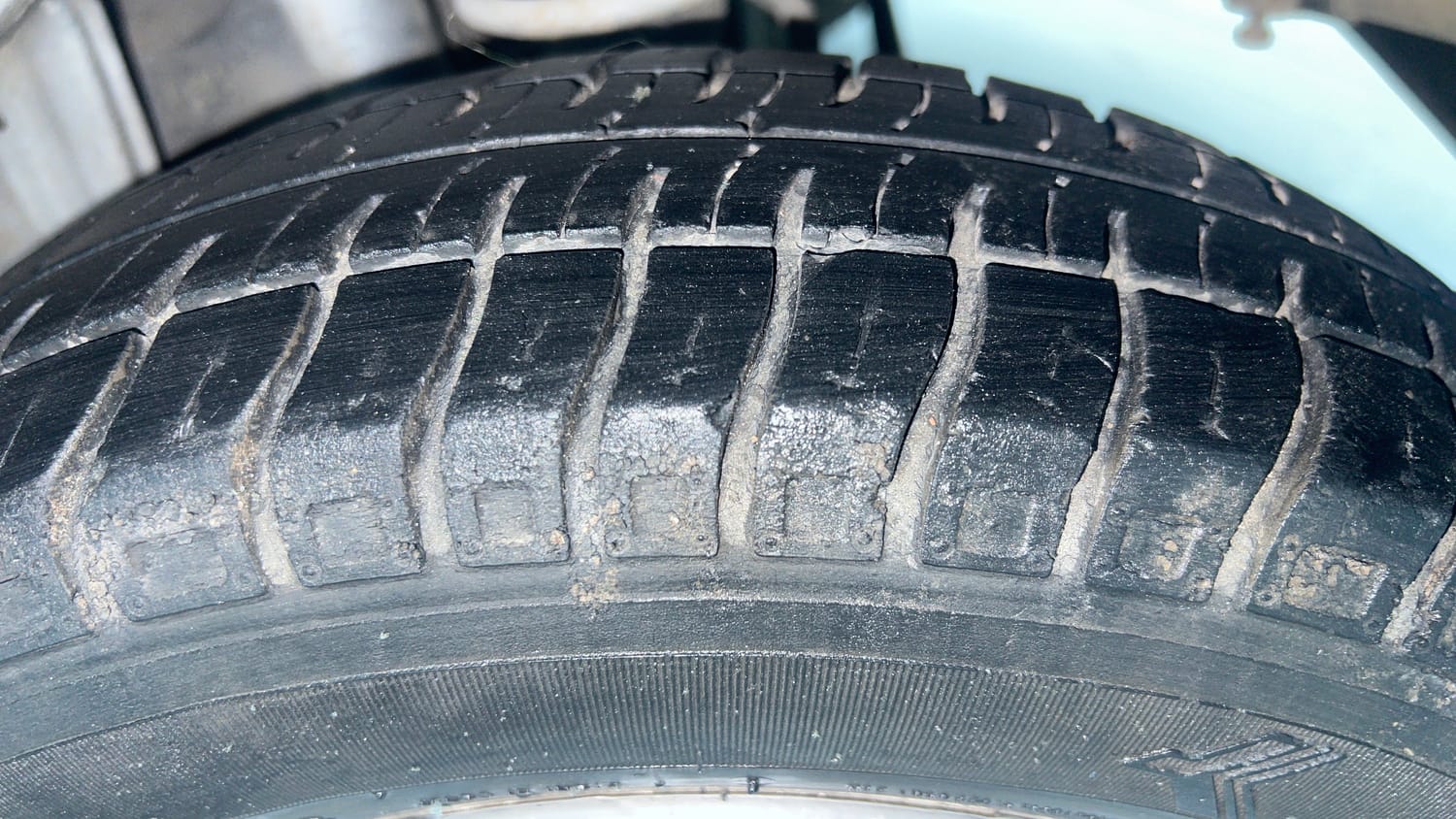 Used 2016 Maruti Suzuki Alto 800 LXi Petrol Manual tyres LEFT REAR TYRE TREAD VIEW