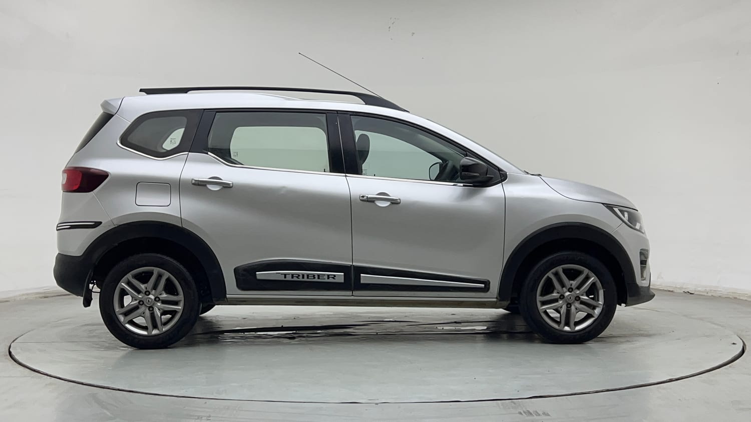 2021 Renault Triber RXZ-5
