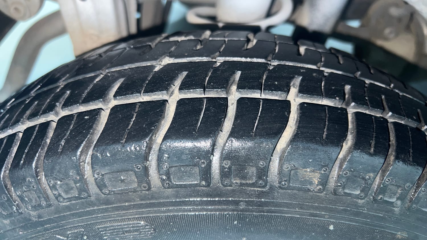 Used 2016 Maruti Suzuki Alto 800 LXi Petrol Manual tyres RIGHT REAR TYRE TREAD VIEW