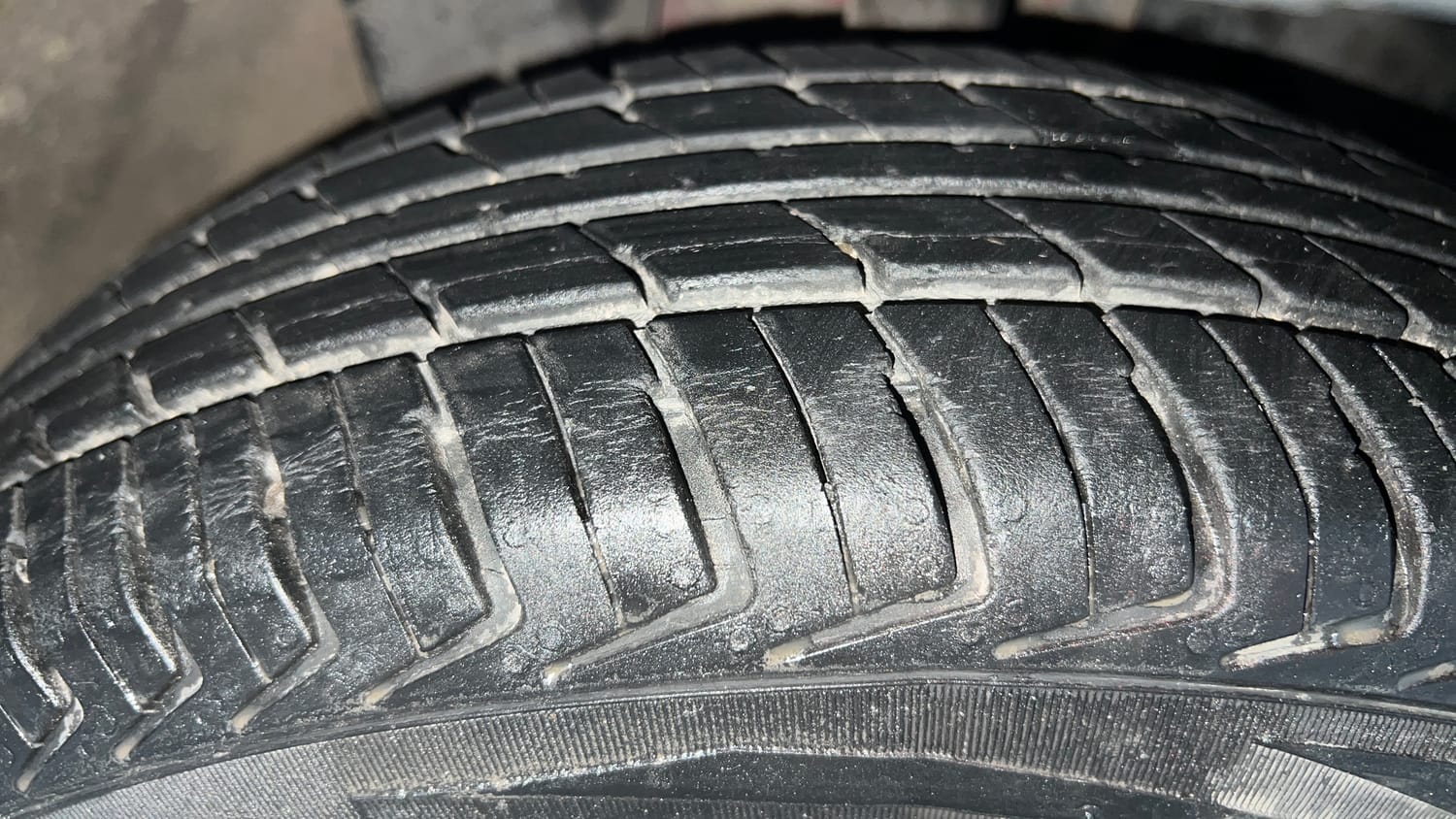 Used 2018 Renault Kwid 1.0 RXT Petrol Manual tyres RIGHT FRONT TYRE TREAD VIEW