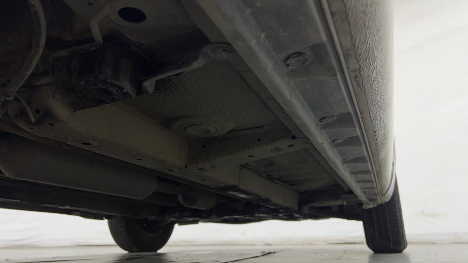 Used 2014 Maruti Suzuki Swift Dzire VXI Petrol Manual extra REAR RIGHT UNDERBODY VIEW