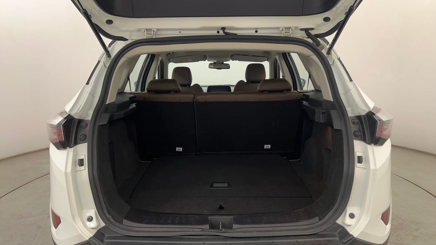Used 2022 Tata Harrier XZ Plus Diesel Manual interior DICKY INSIDE VIEW