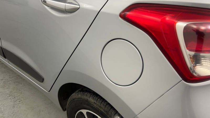Used 2018 Hyundai Grand i10 Asta 1.2 Kappa VTVT Petrol Manual dents MINOR SCRATCH