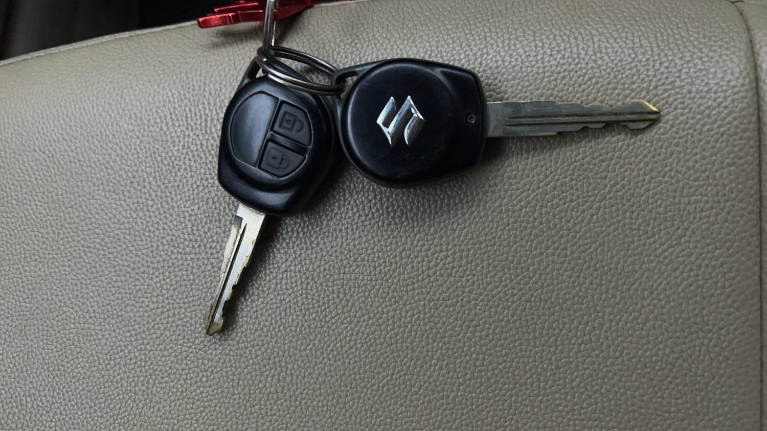 Used 2014 Maruti Suzuki Swift Dzire VXI Petrol Manual extra CAR KEY VIEW