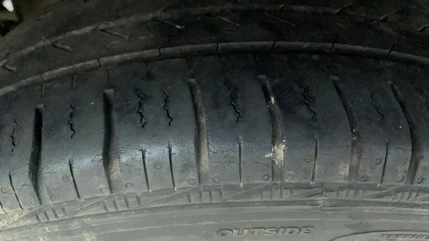 Used 2019 Tata Tiago Revotron XZA Petrol Automatic tyres RIGHT REAR TYRE TREAD VIEW