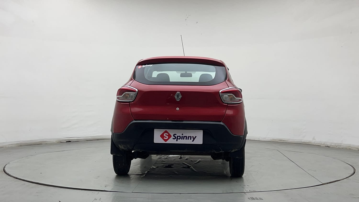 Used 2018 Renault Kwid 1.0 RXT Petrol Manual exterior BACK VIEW