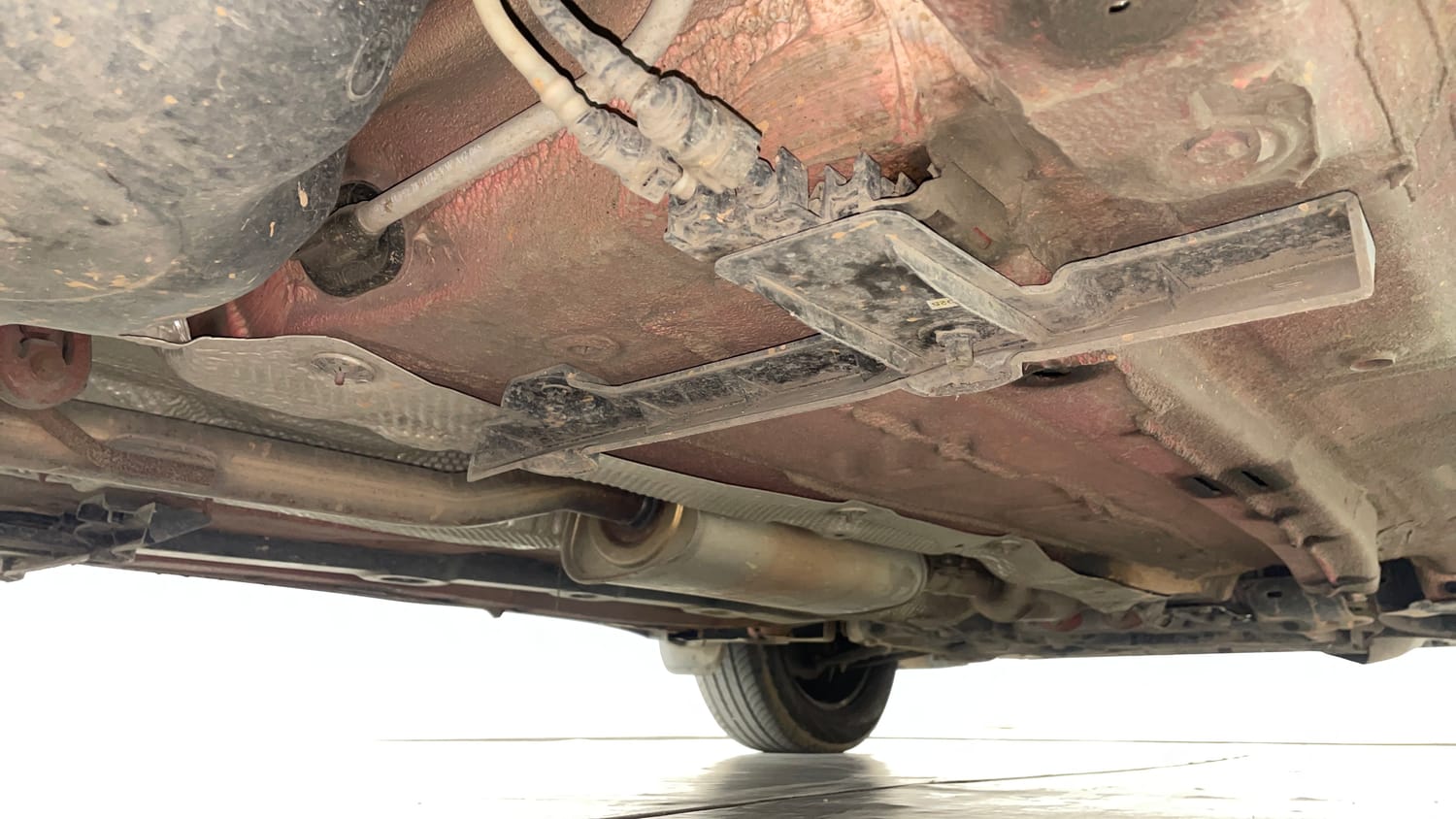 Used 2024 Skoda Kushaq Active 1.0 TSI MT Petrol Manual extra REAR RIGHT UNDERBODY VIEW