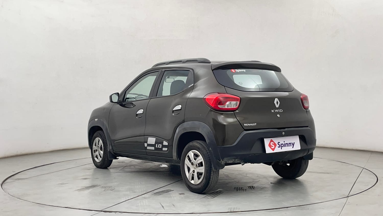 Used 2017 Renault Kwid RXT (O) 1.0 SCE Edition Petrol Manual exterior LEFT REAR CORNER VIEW