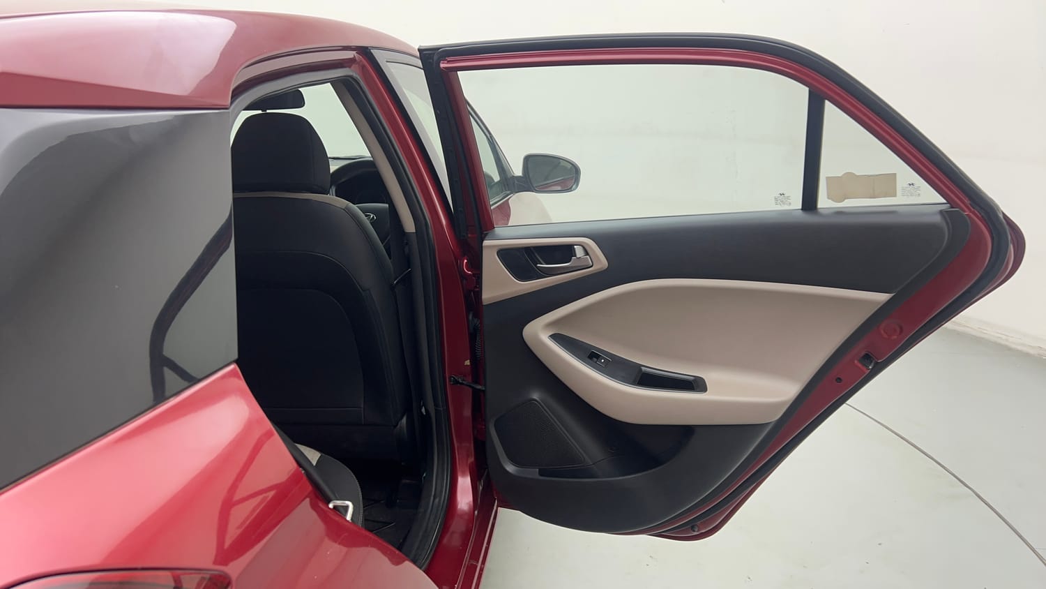 Used 2018 Hyundai Elite i20 Magna Executive 1.2 Petrol Manual interior RIGHT REAR DOOR OPEN VIEW