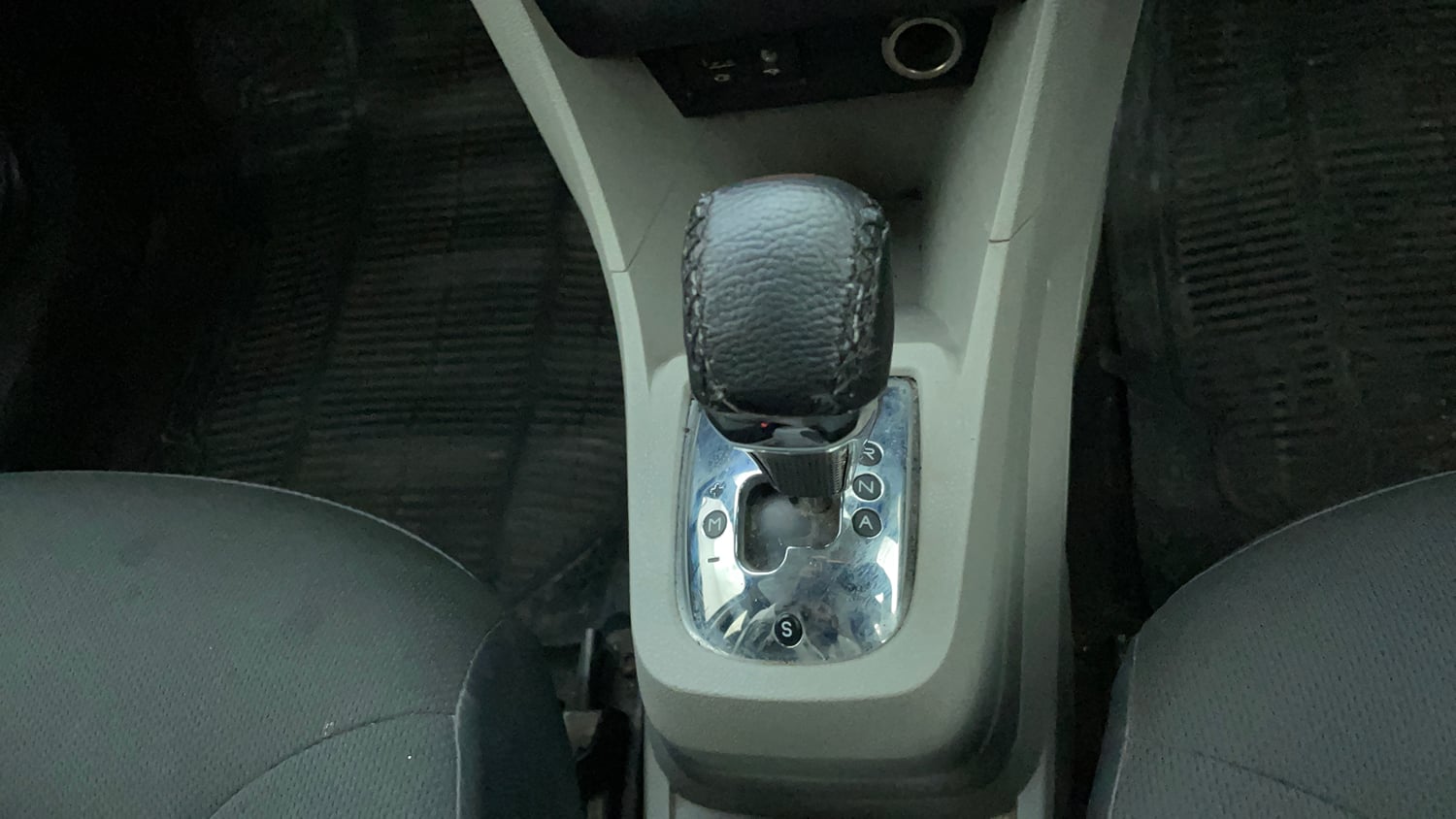 Used 2019 Tata Tiago Revotron XZA Petrol Automatic interior GEAR  KNOB VIEW