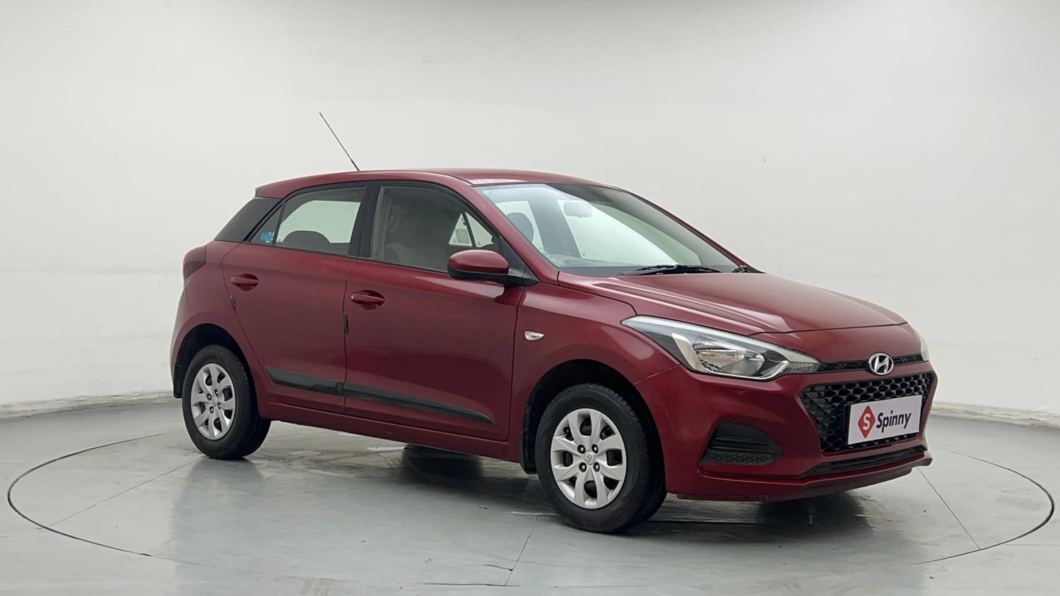 Used 2018 Hyundai Elite i20 Magna Executive 1.2 Petrol Manual exterior RIGHT FRONT CORNER VIEW