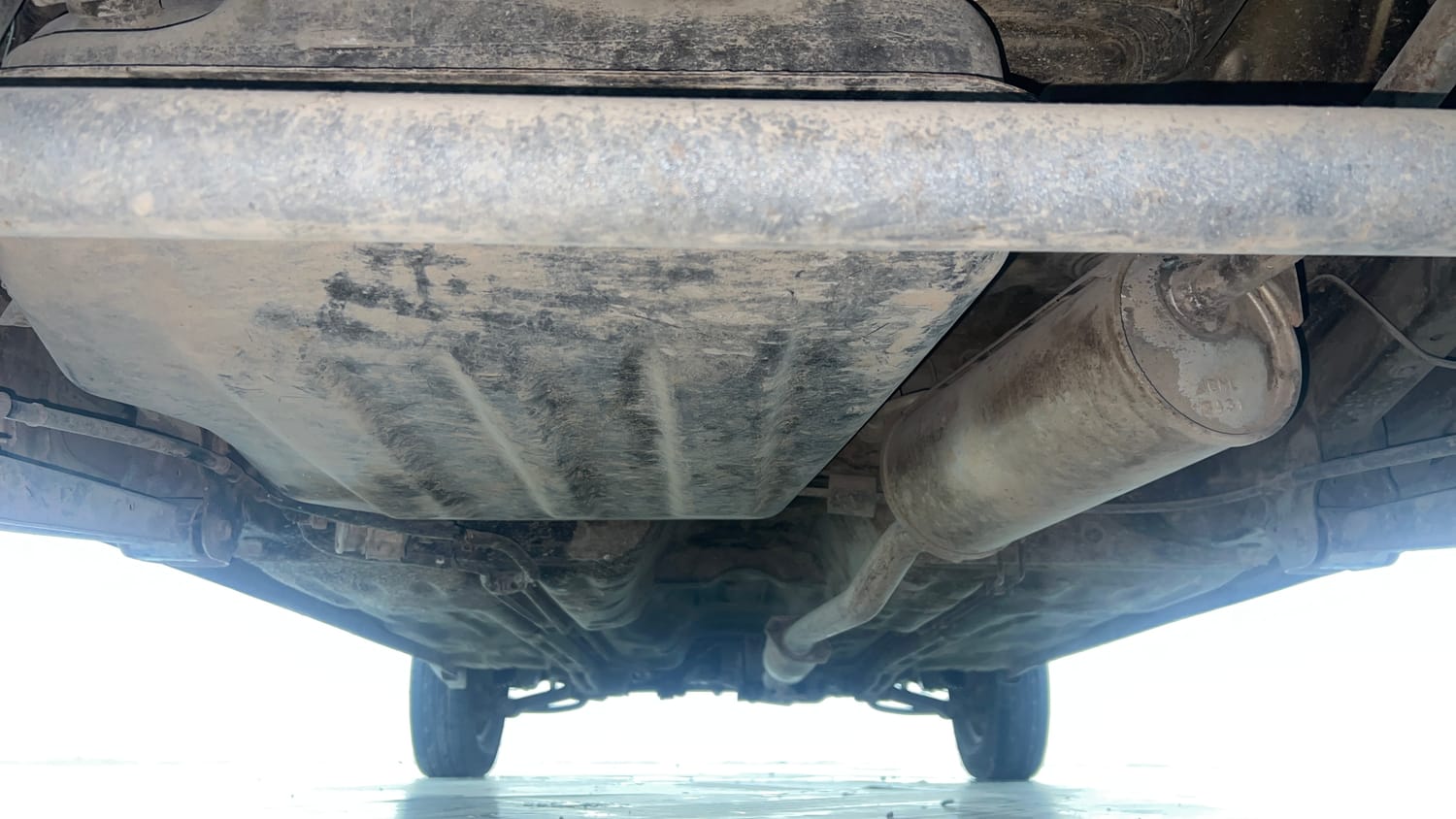 Used 2016 Maruti Suzuki Alto 800 LXi Petrol Manual extra REAR UNDERBODY VIEW (TAKEN FROM REAR)