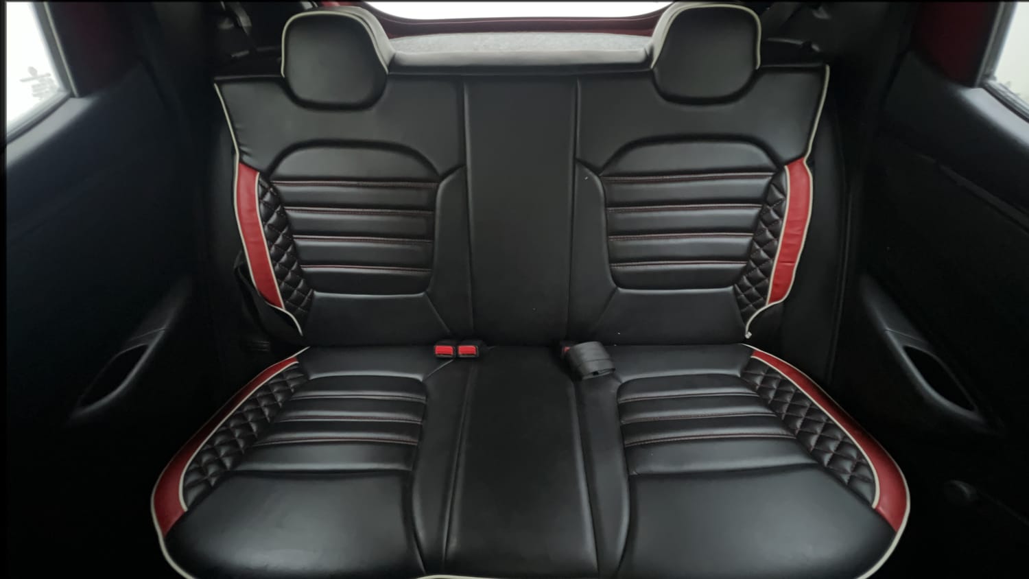 Used 2018 Renault Kwid 1.0 RXT Petrol Manual interior REAR SEAT CONDITION VIEW