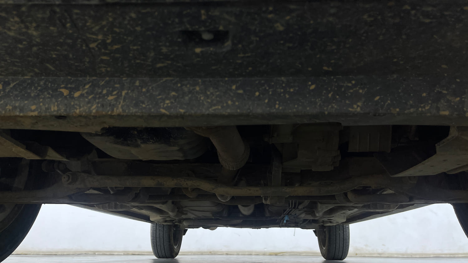 Used 2024 Tata Tiago XZA Plus Petrol Automatic extra FRONT LEFT UNDERBODY VIEW
