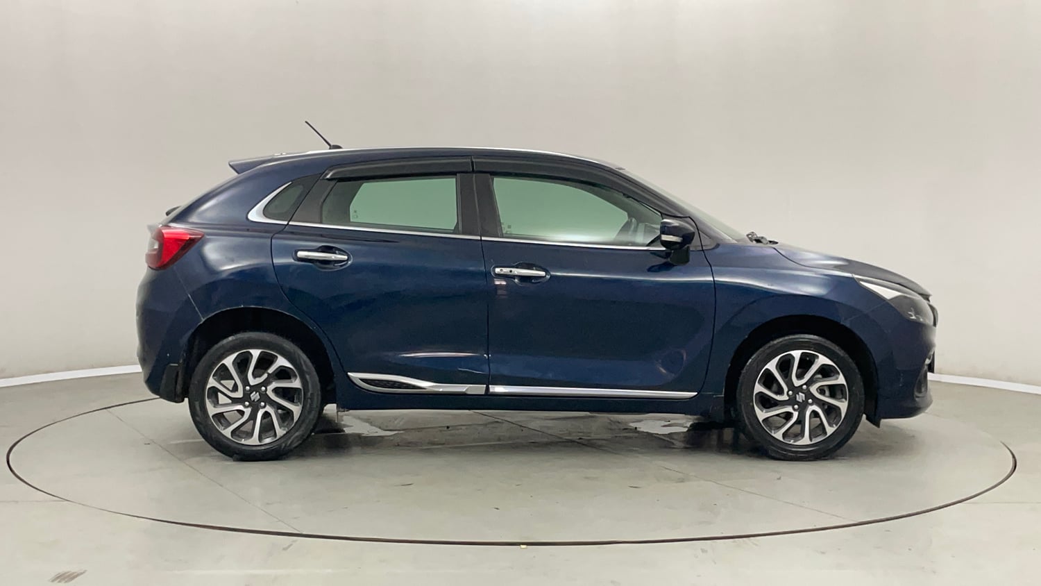Used 2022 Maruti Suzuki Baleno Alpha AGS Petrol Automatic exterior RIGHT SIDE VIEW