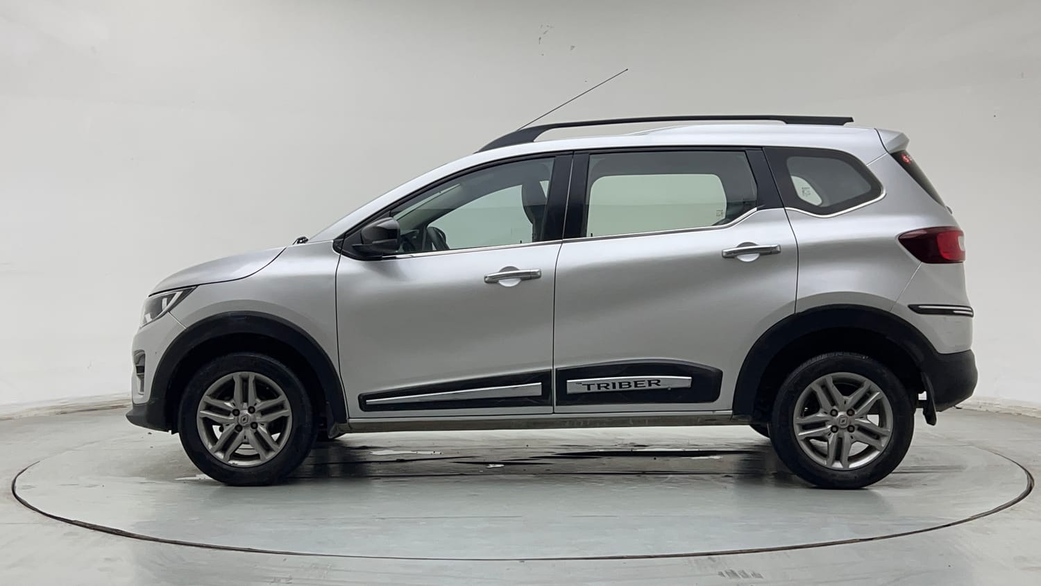 2021 Renault Triber RXZ-1