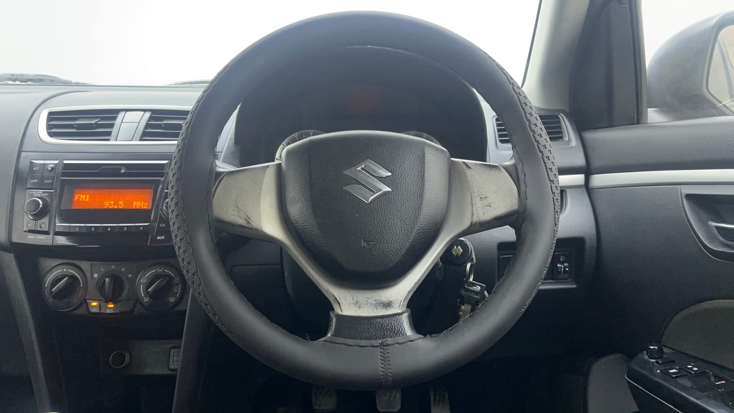 Used 2016 Maruti Suzuki Swift VXi Petrol Manual interior STEERING VIEW