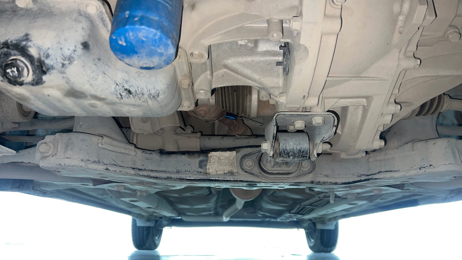 Used 2024 Hyundai Exter SX 1.2 CNG MT Cng Manual extra FRONT LEFT UNDERBODY VIEW