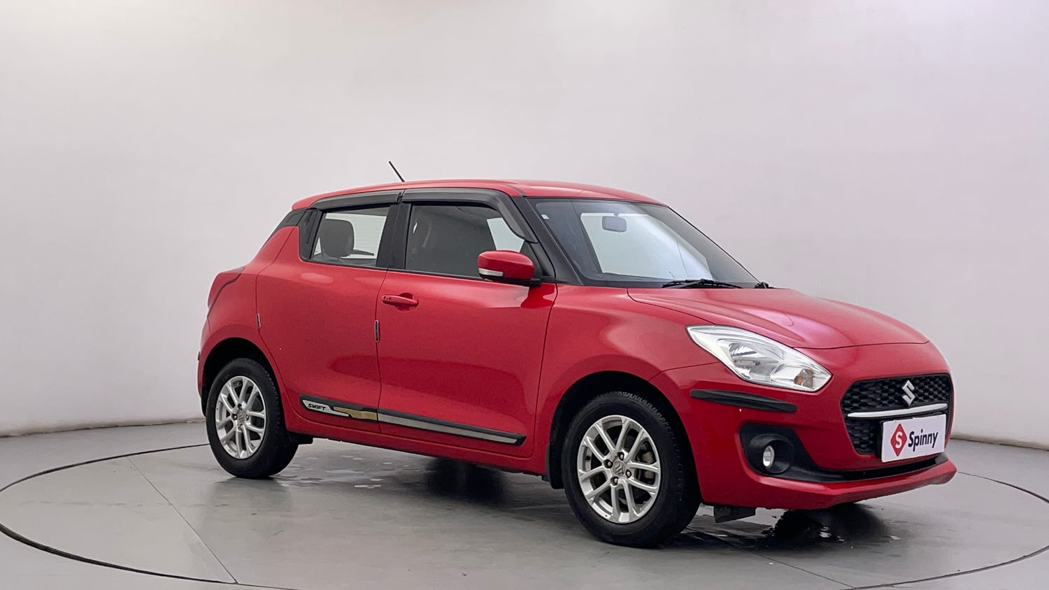 Used 2022 Maruti Suzuki Swift ZXi AMT Petrol Automatic exterior RIGHT FRONT CORNER VIEW