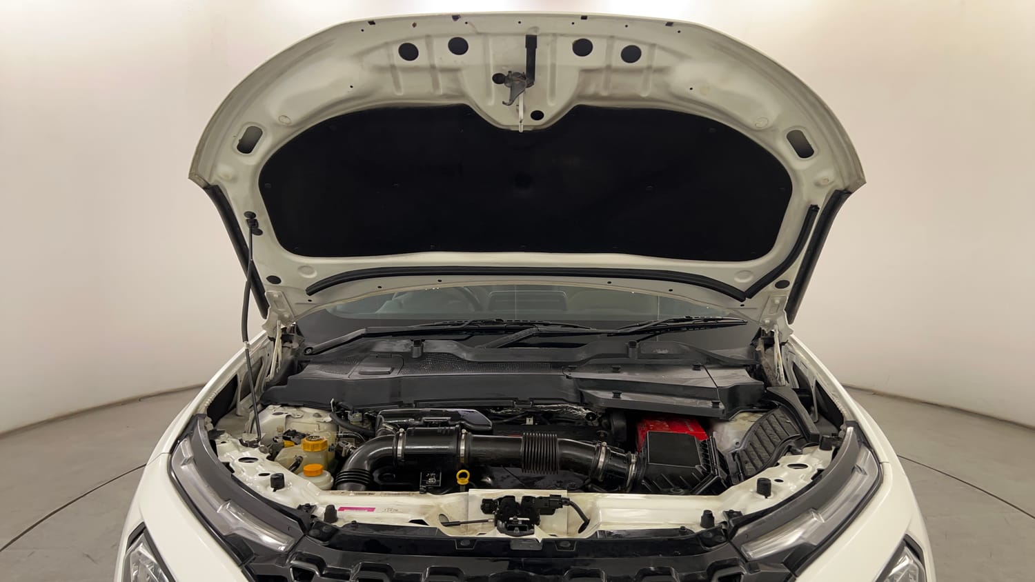 Used 2022 Tata Harrier XZ Plus Diesel Manual engine ENGINE & BONNET OPEN FRONT VIEW