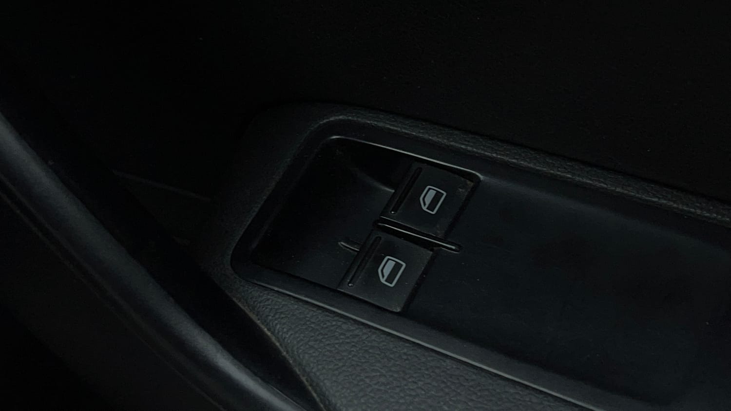 2015 Volkswagen Polo Trendline 1.2L (P)-43