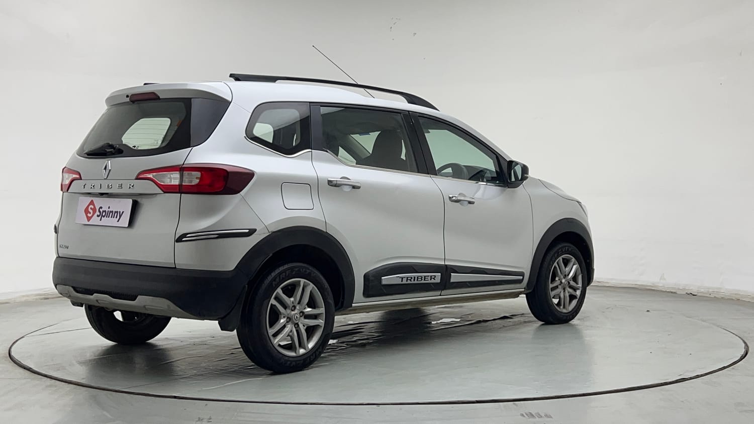 2021 Renault Triber RXZ-4