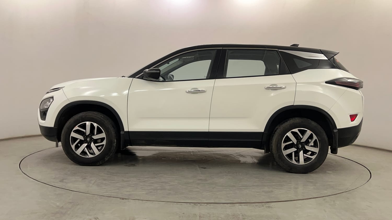 Used 2022 Tata Harrier XZ Plus Diesel Manual exterior LEFT SIDE VIEW