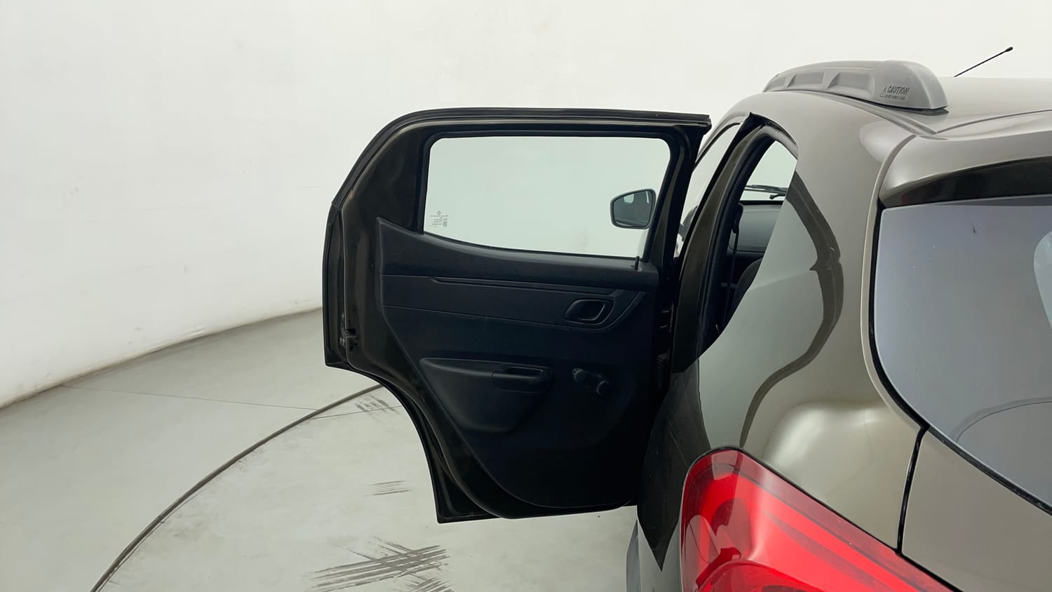 Used 2017 Renault Kwid RXT (O) 1.0 SCE Edition Petrol Manual interior LEFT REAR DOOR OPEN VIEW