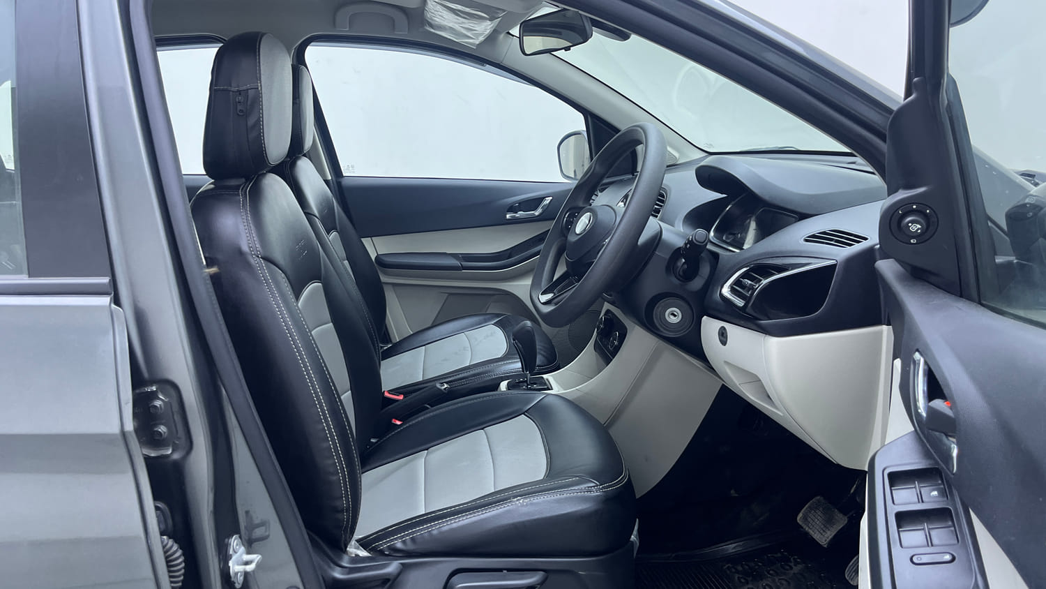 Used 2024 Tata Tiago XZA Plus Petrol Automatic interior RIGHT SIDE FRONT DOOR CABIN VIEW