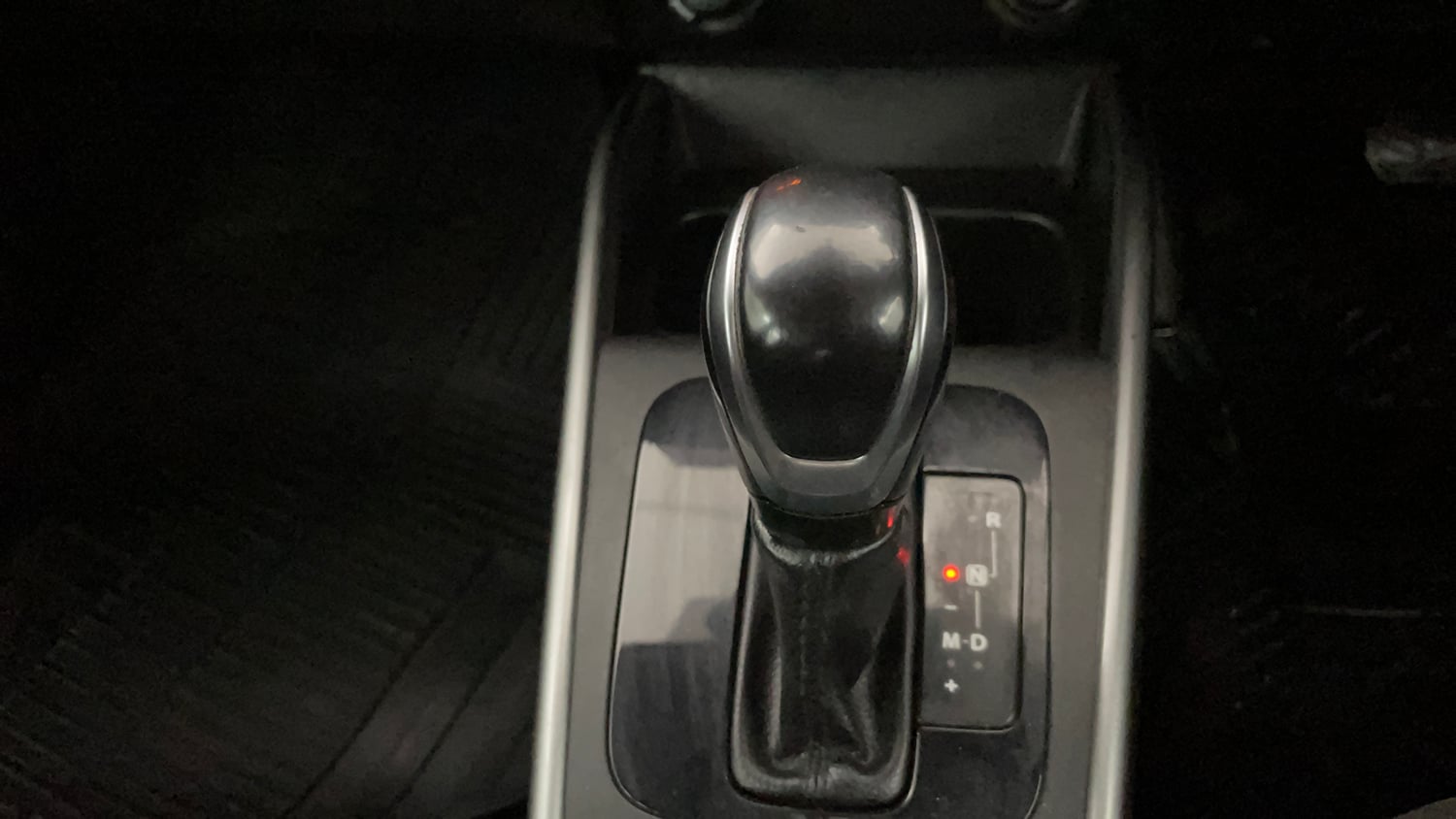 Used 2022 Maruti Suzuki Baleno Alpha AGS Petrol Automatic interior GEAR  KNOB VIEW