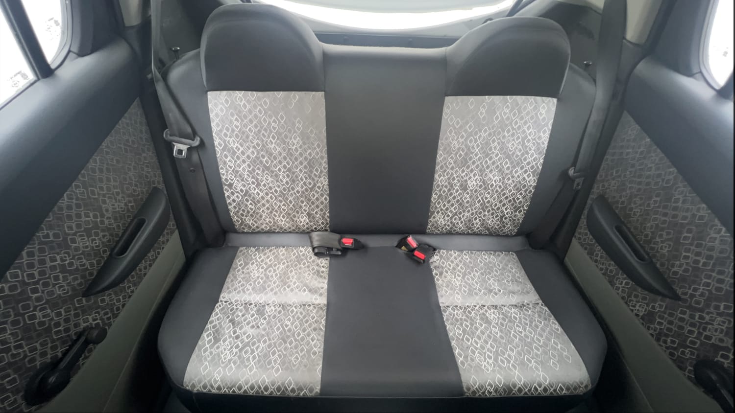 Used 2016 Maruti Suzuki Alto 800 LXi Petrol Manual interior REAR SEAT CONDITION VIEW