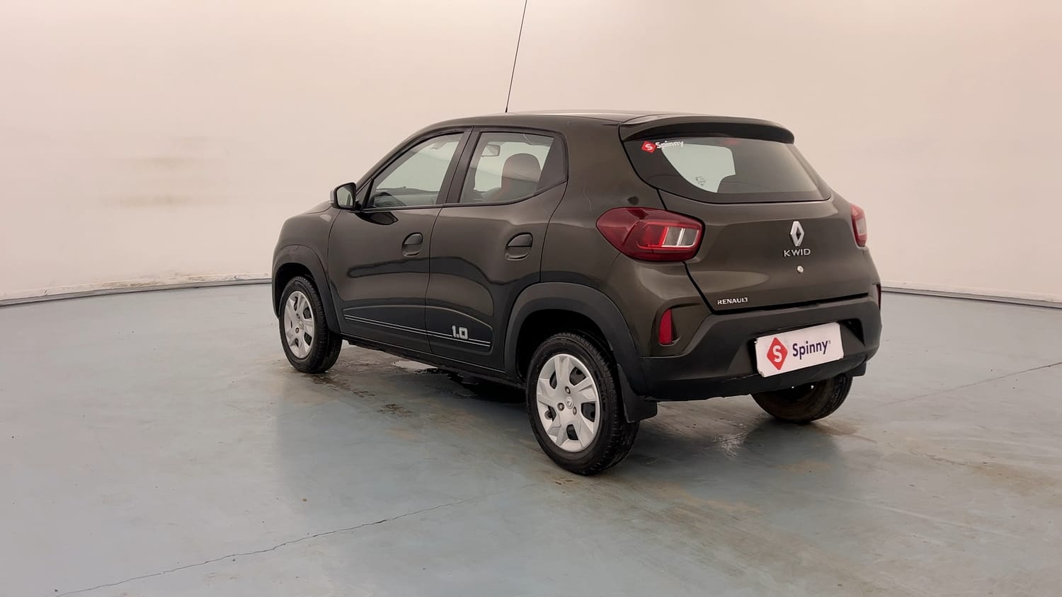 Used 2024 Renault Kwid RXT 1.0 Petrol Manual exterior LEFT REAR CORNER VIEW