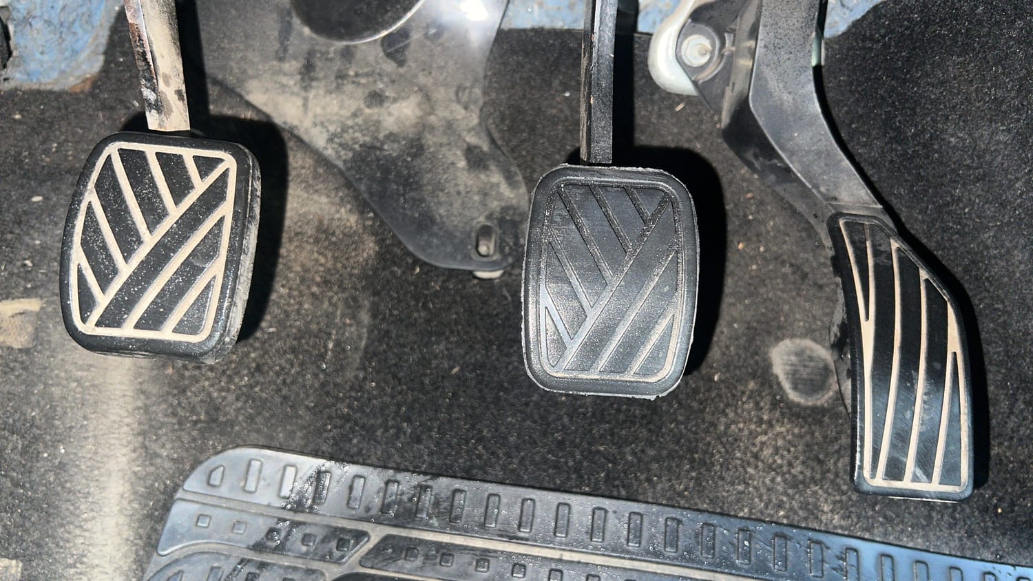 Used 2016 Maruti Suzuki Swift VXi Petrol Manual interior PEDALS VIEW