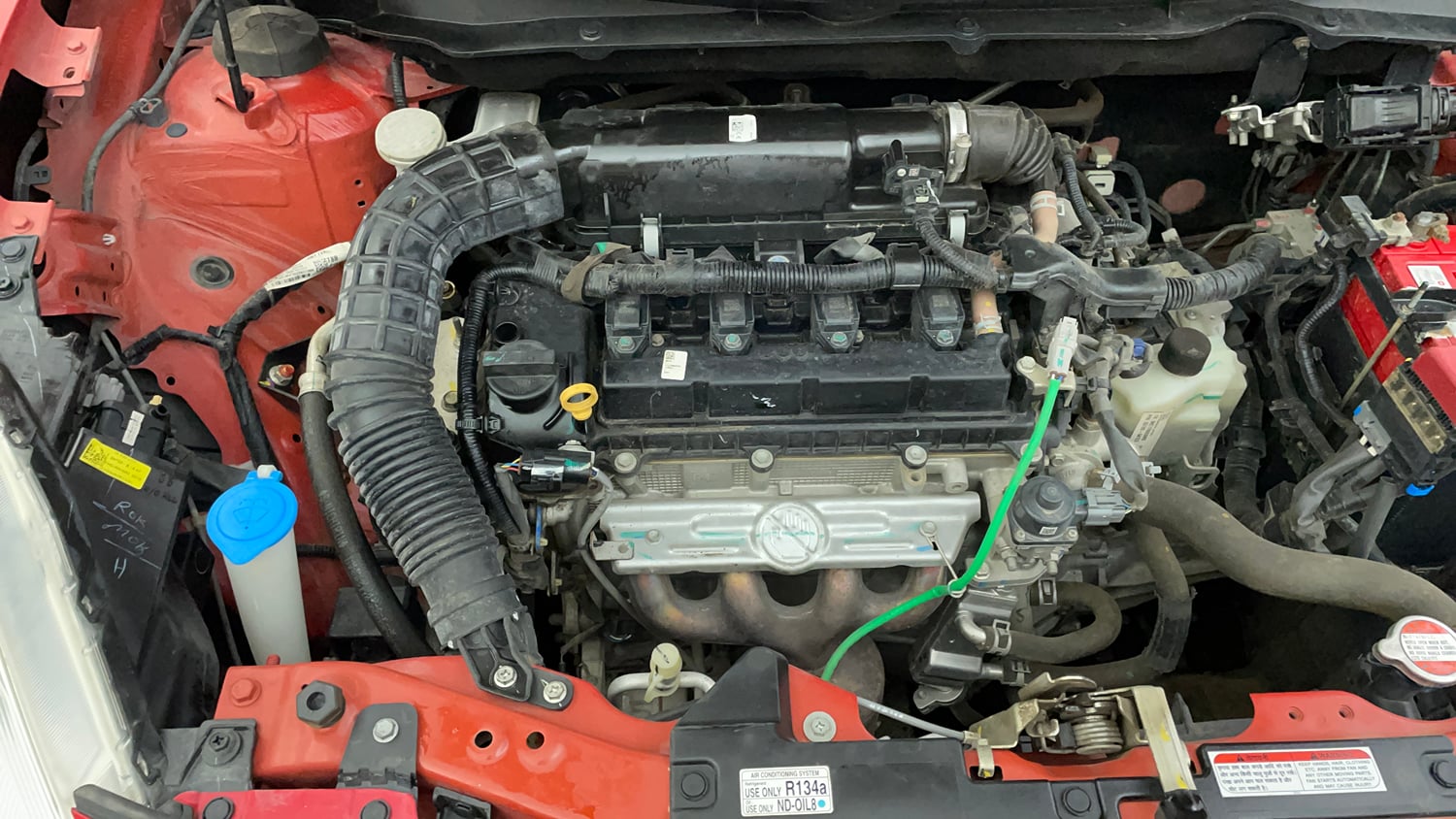 Used 2022 Maruti Suzuki Swift ZXi AMT Petrol Automatic engine ENGINE RIGHT SIDE VIEW