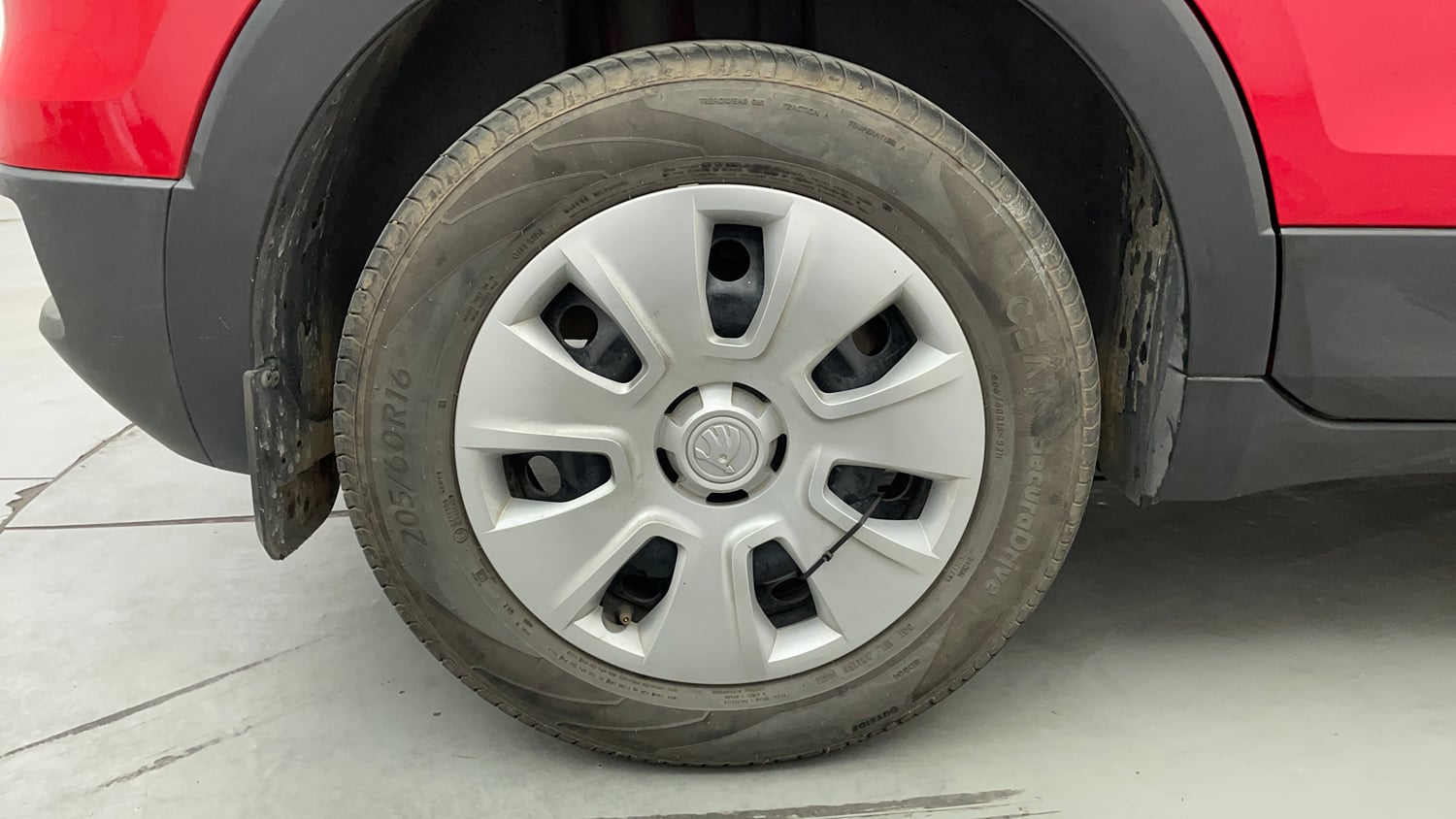 Used 2024 Skoda Kushaq Active 1.0 TSI MT Petrol Manual tyres RIGHT REAR TYRE RIM VIEW