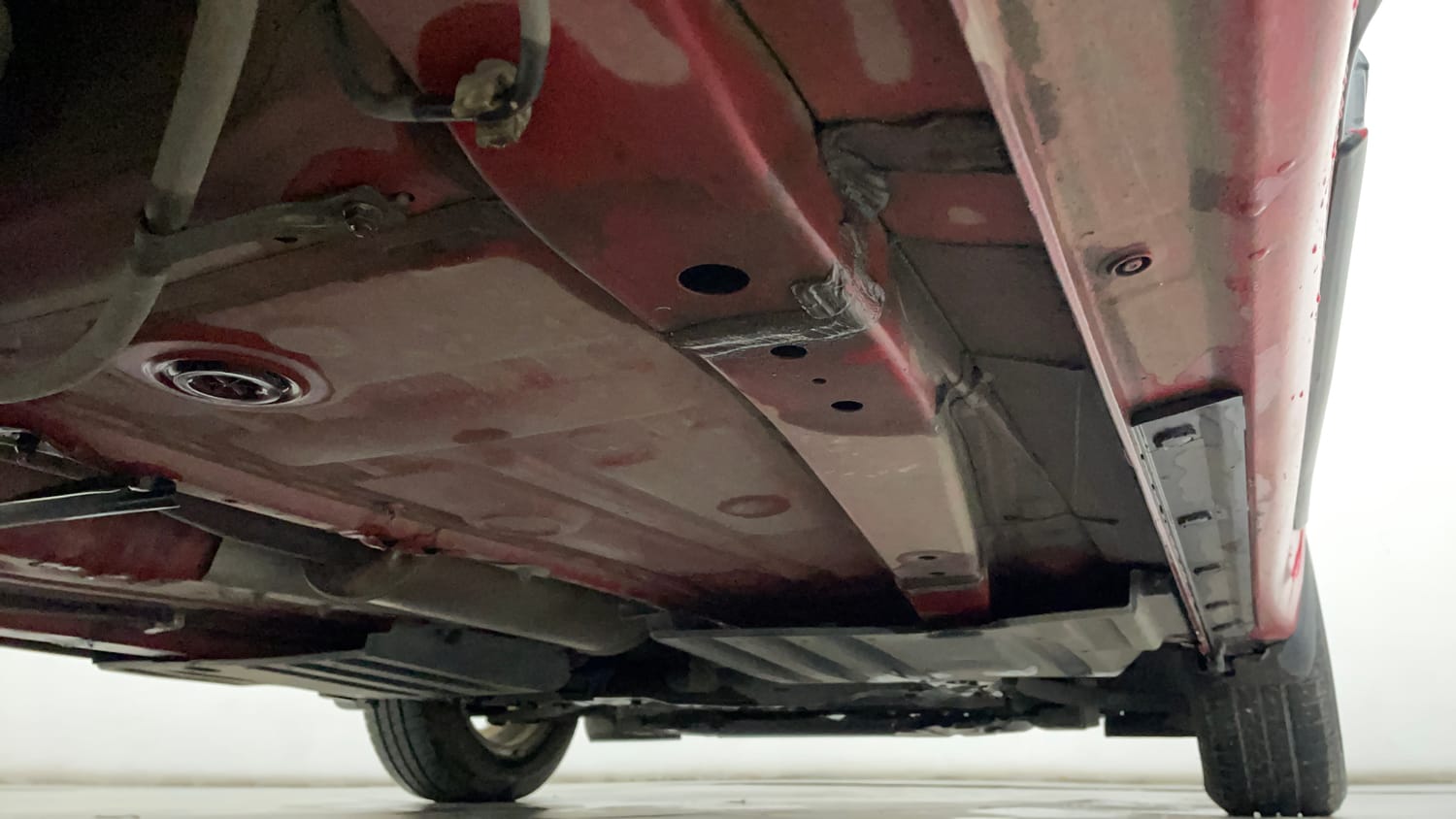 Used 2022 Maruti Suzuki Swift ZXi AMT Petrol Automatic extra REAR RIGHT UNDERBODY VIEW