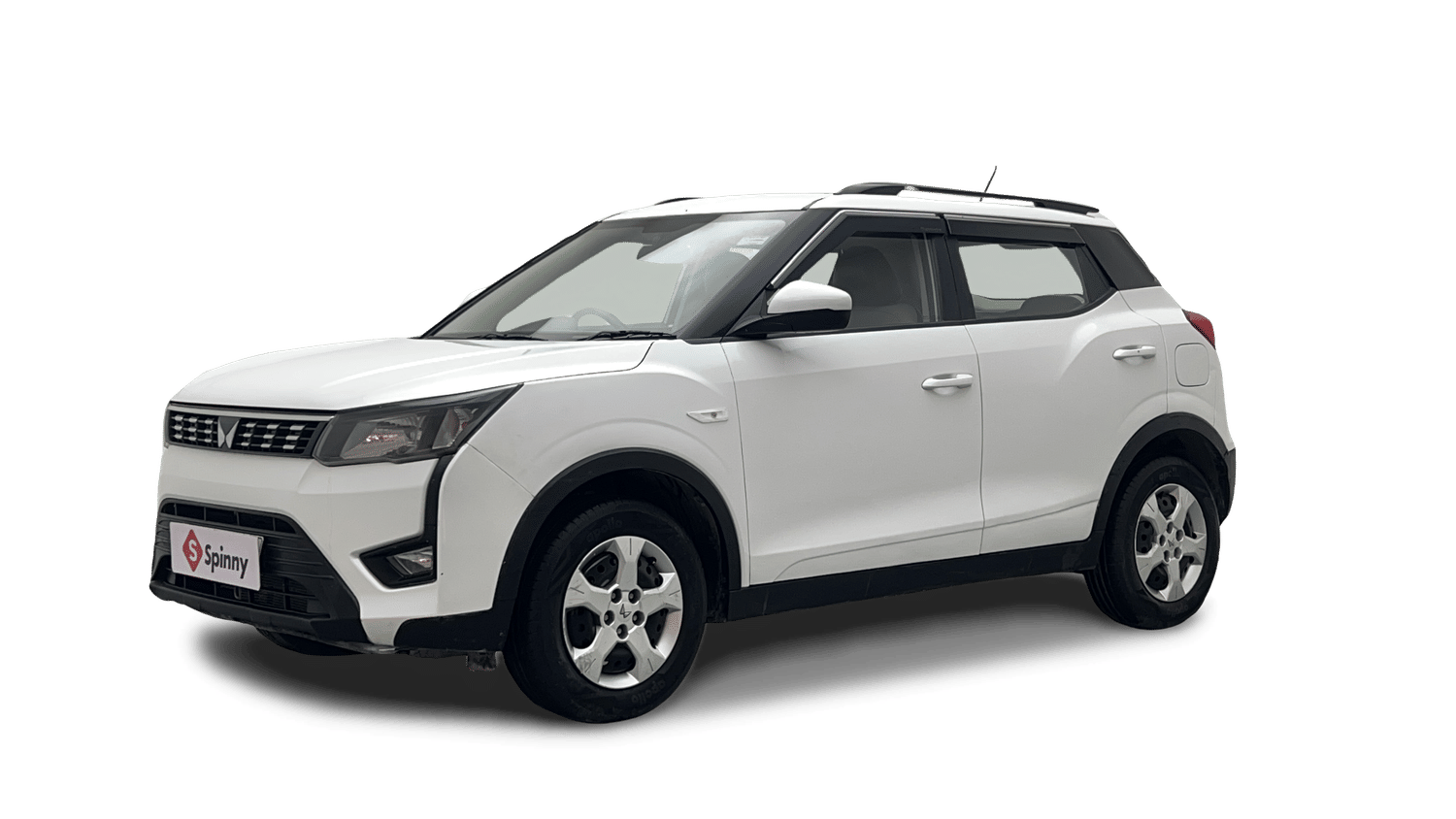 Used 2023 Mahindra XUV 300 W6 1.2 Petrol Petrol Manual Image
