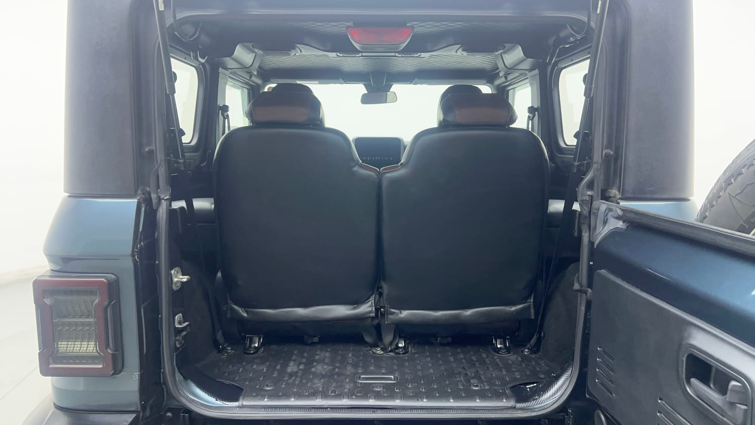 Used 2023 mahindra Thar LX Hard Top Diesel AT 4WD Diesel Automatic interior DICKY INSIDE VIEW