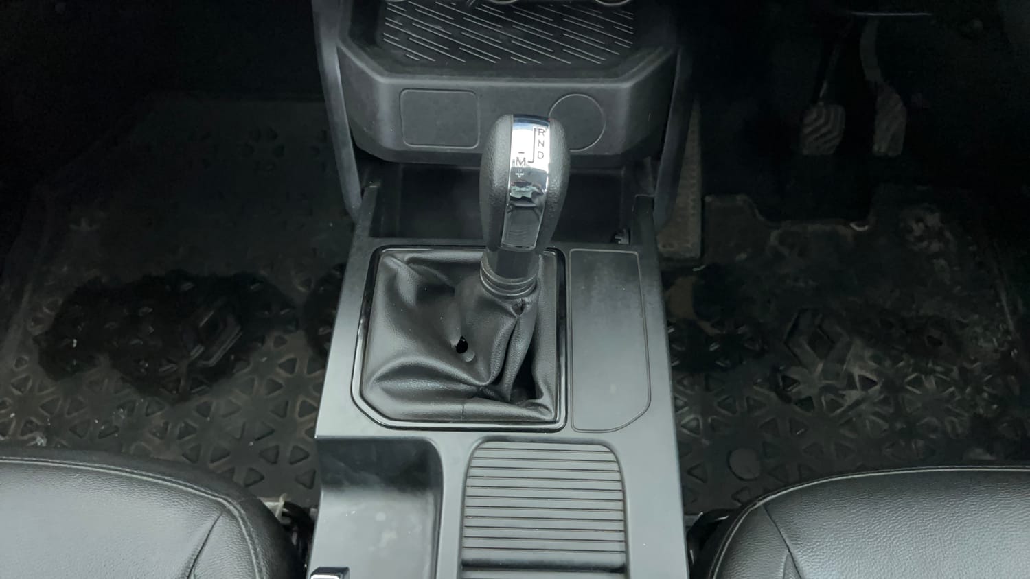 Used 2021 Renault Kiger RXL AMT Petrol Automatic interior GEAR  KNOB VIEW