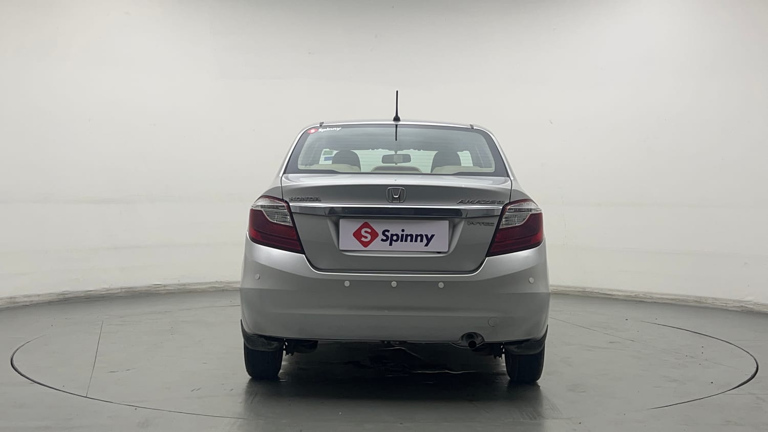 Used 2016 Honda Amaze 1.2 SX i-VTEC Petrol Manual exterior BACK VIEW