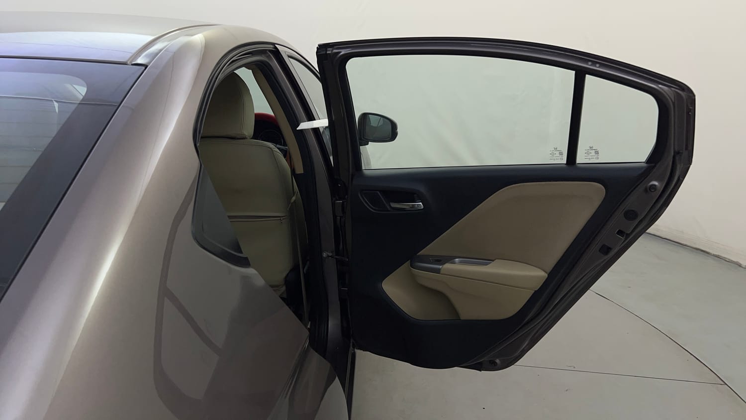 Used 2015 Honda City V Petrol Manual interior RIGHT REAR DOOR OPEN VIEW